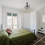 Spina Flat